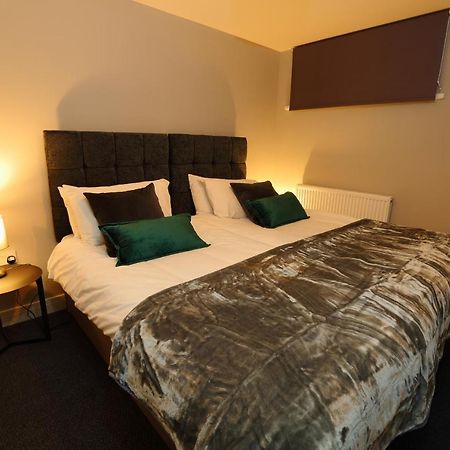 Declaration Suite Rhyl Exteriör bild